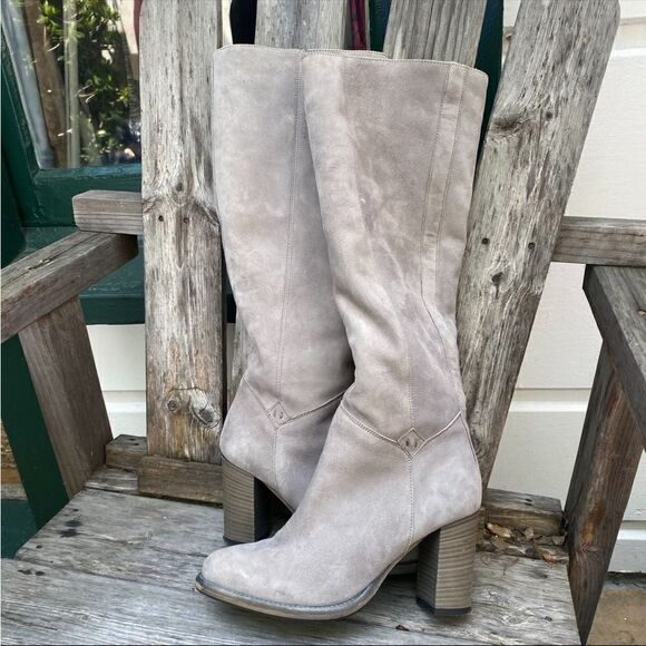 HGA Italian suede gray heeled leather boots with fur lining size 7 - Picture 1 of 8